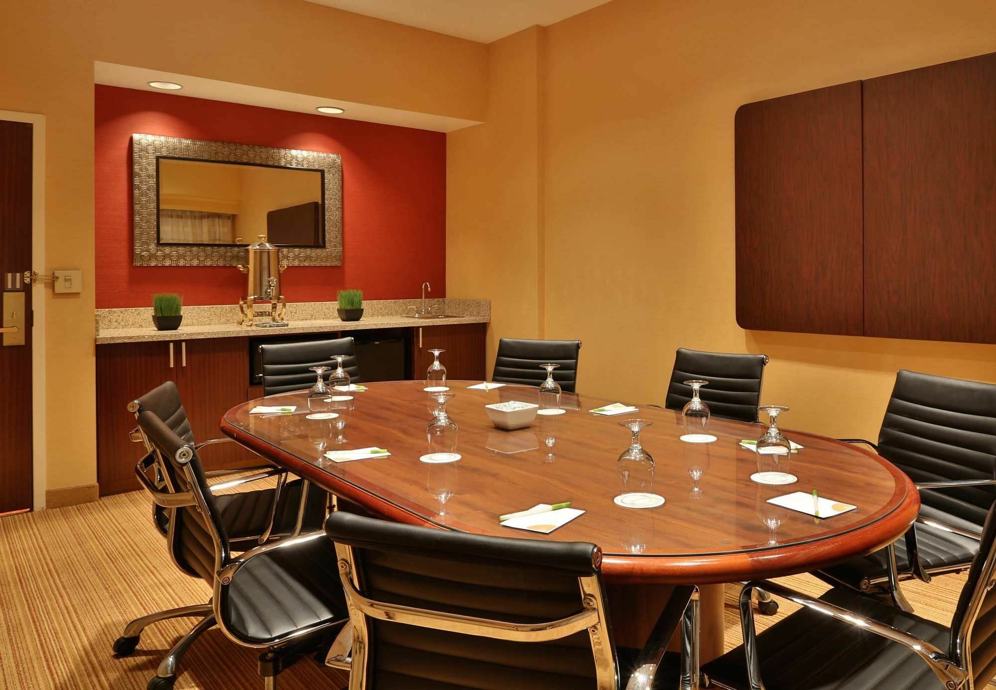 Hotel Courtyard By Marriott Springfield Airport Esterno foto